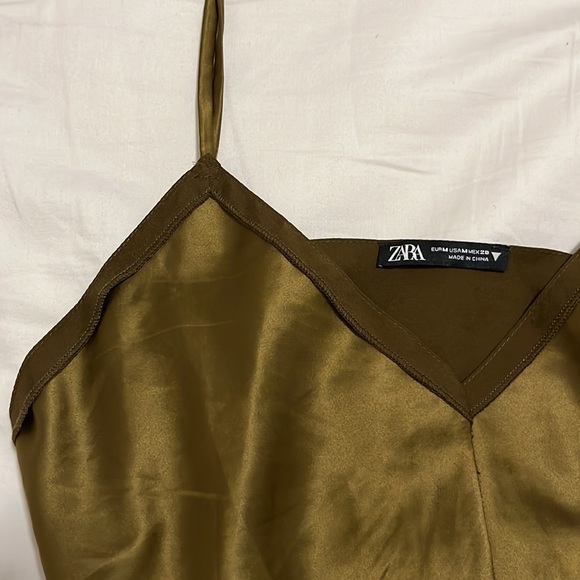 Zara Cropped Tank - Picture 2 of 6